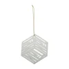 FEERIC LIGHTS AND CHRISTMAS Guirlande Et Boule De Sapin^ Sujet De Noël A Suspendre Lot De 2 Cubes Plats En Bois H 9 Cm