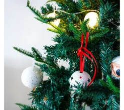 TOILINUX Sapin Et Accessoire^ Sapin De Noël Artificiel - 850 Branches Paisses - Modele Tallinn - H. 210 Cm - Vert